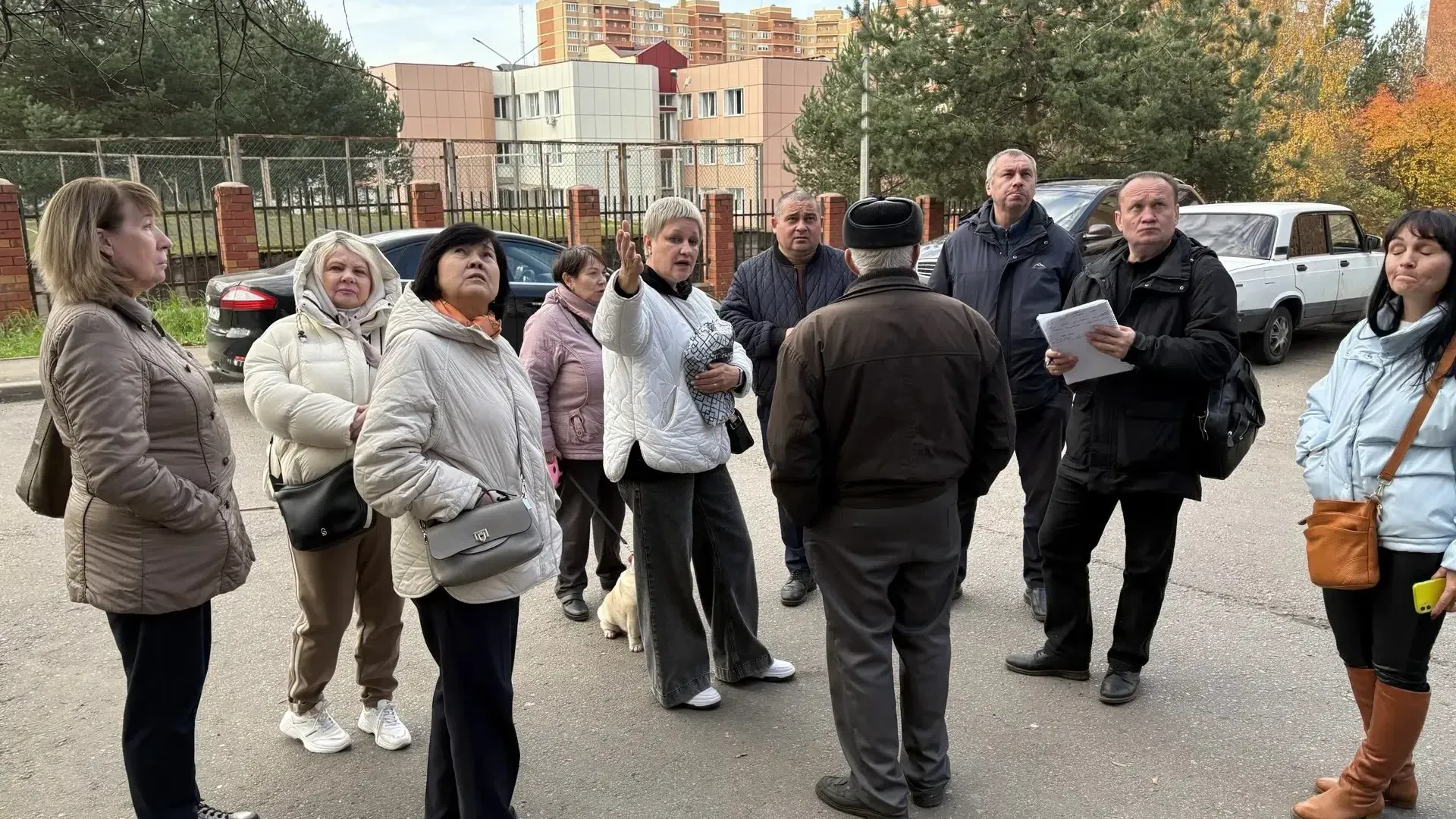 В Наро-Фоминском округе обсудили перебои с отоплением дома № 51 в Селятине