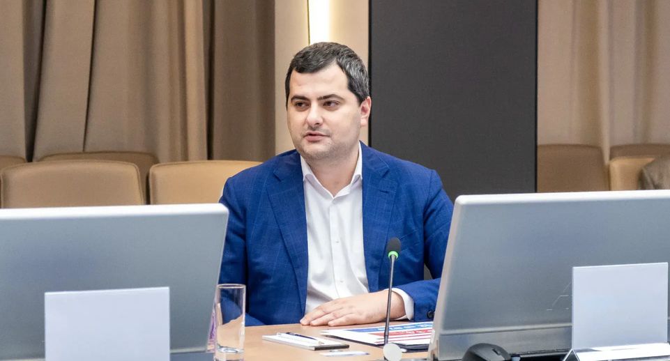 Овчинский: В районе Аэропорт начались фасадные работы встроенно-пристроенного корпуса детсада