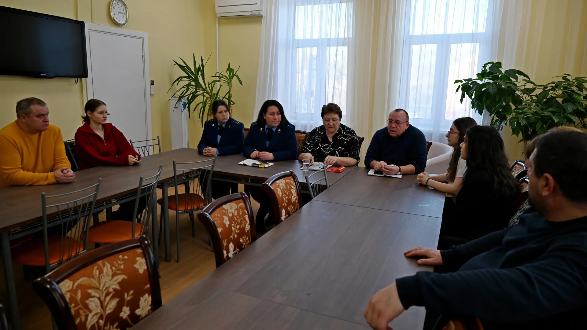 В Ленинском округе прошла встреча прокуратуры и Минсоцразвития с детьми-сиротами