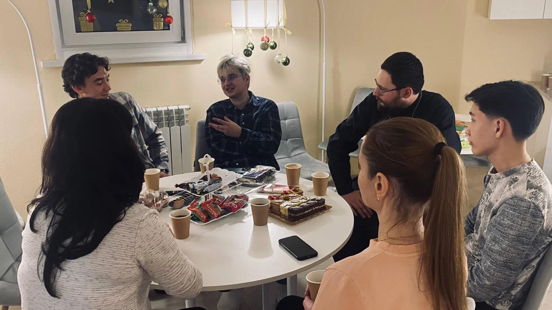 В Егорьевске проходят библейские встречи для молодежи при храме Александра Невского