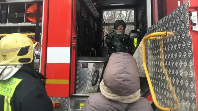 Спасатели рассказали о профилактике пожаров в рамках флешмоба на юго‑западе Москвы