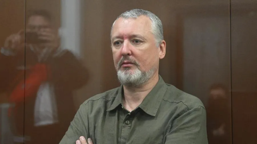 Адвокат Молохов: Стрелков может уехать добровольцем на СВО из колонии