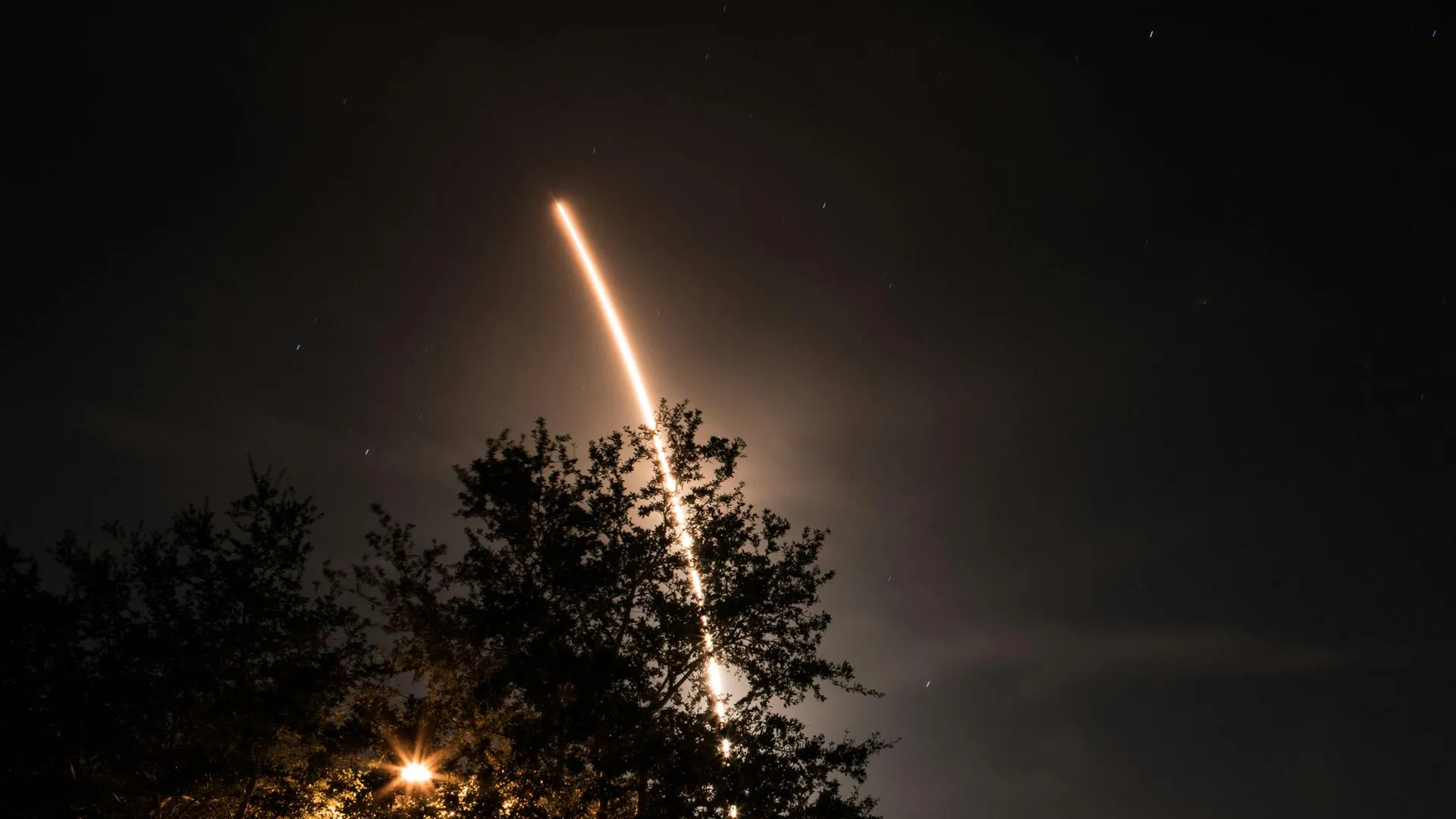 Британия силами SpaceX запустила в космос спутник Tyche для разведки