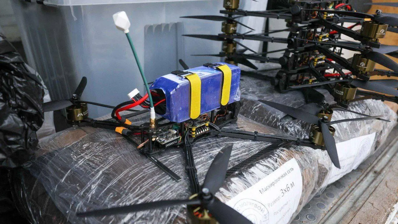 Власти Подольска передали разведчикам автомобиль УАЗ и 30 FPV-дронов