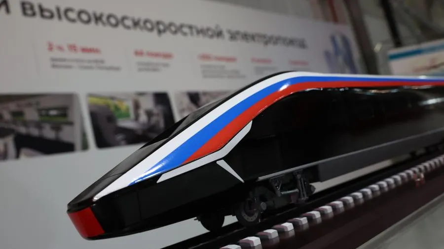 Утвержден эскиз поезда для курсирования по ВСМ между Москвой и Петербургом