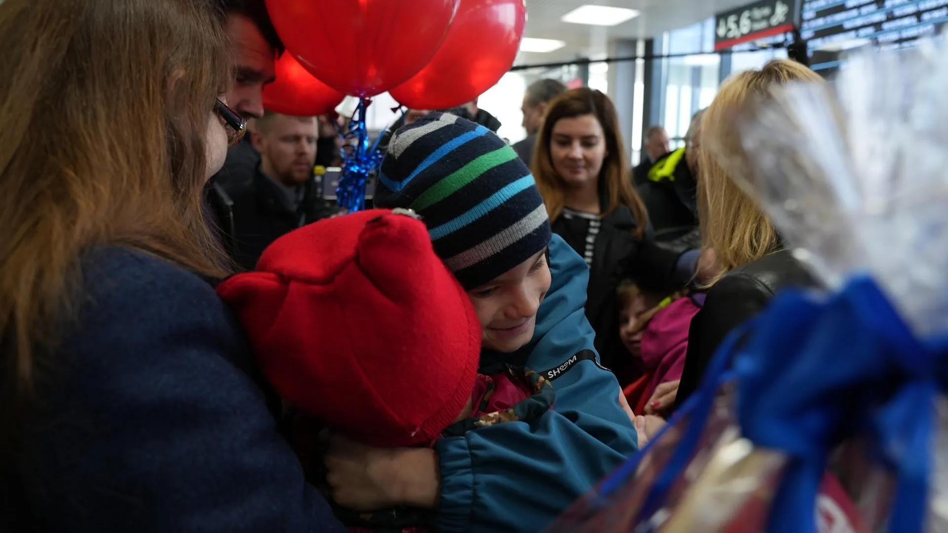 Двойняшки из Донбасса встретились в Подмосковье после 2‑летней разлуки