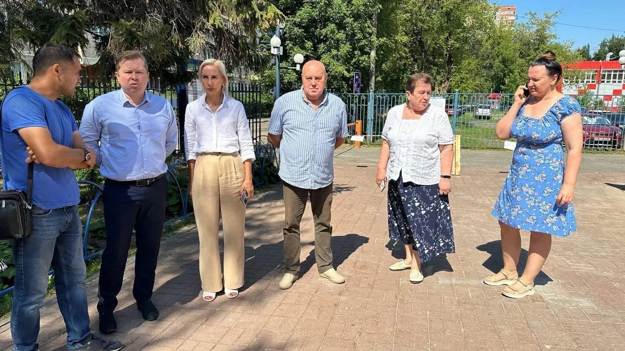 Первый заместитель главы Люберец проверил ход ремонта Красковского КЦ