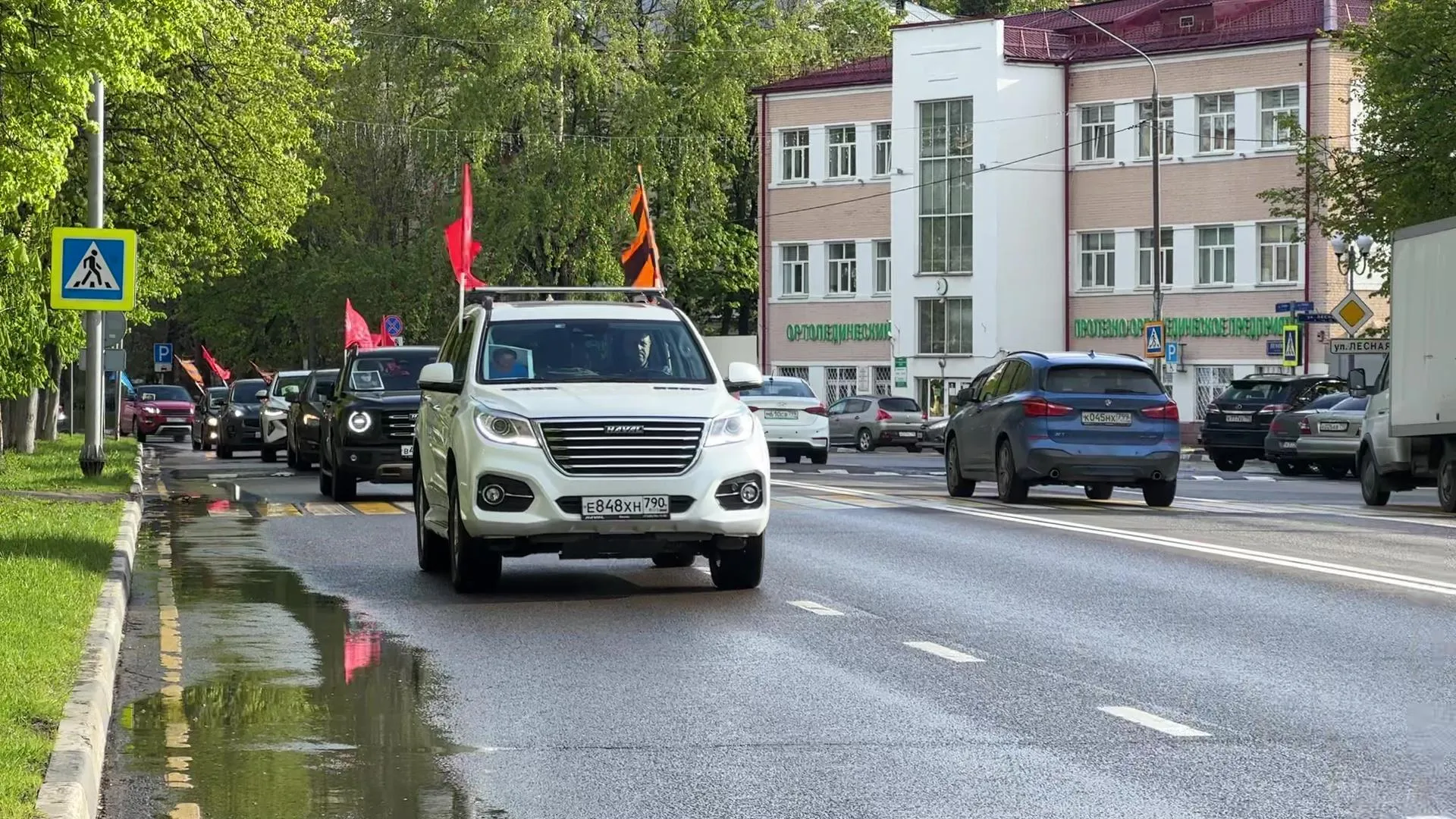 Автопробег в честь Дня Победы прошел в Реутове