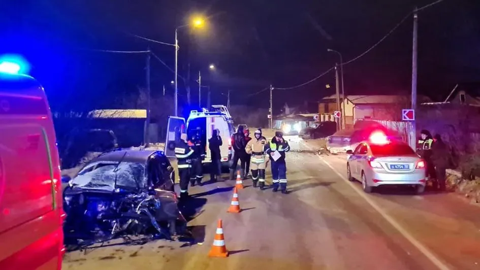 Спасатели оказали первую помощь пострадавшим в ДТП в Солнечногорске