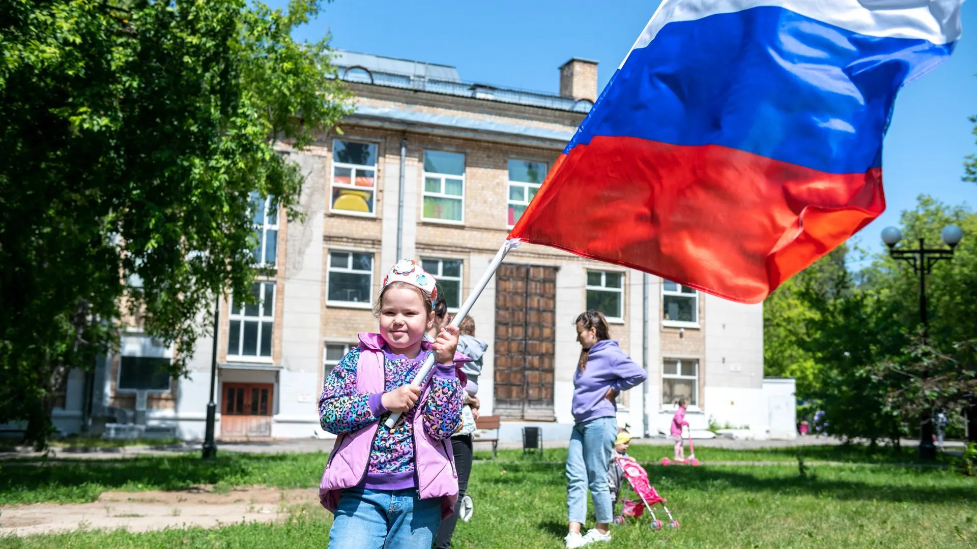 Праздничные мероприятия ко Дню флага России состоятся в Лыткарине