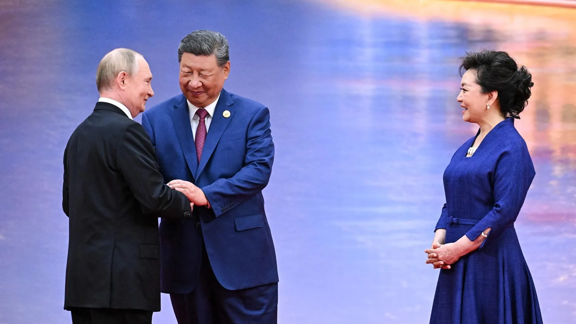 Путин и Си Цзиньпин обсудили контакты РФ и Соединенных Штатов