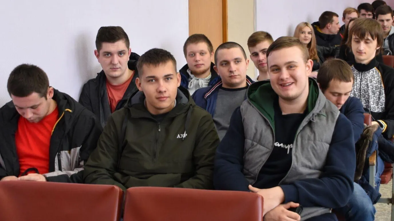 Районный День призывника прошел в Воскресенском колледже