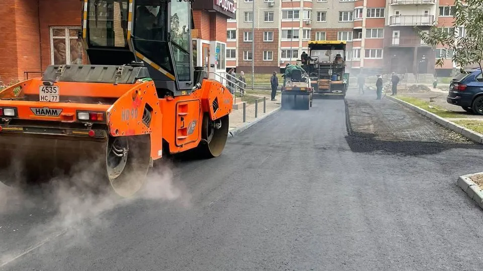 Более 545 тыс кв м асфальтового покрытия обновят во дворах Подмосковья в 2025 году