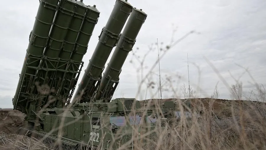 Российские силы ПВО сбили 3 управляемые авиабомбы JDAM за сутки в зоне СВО