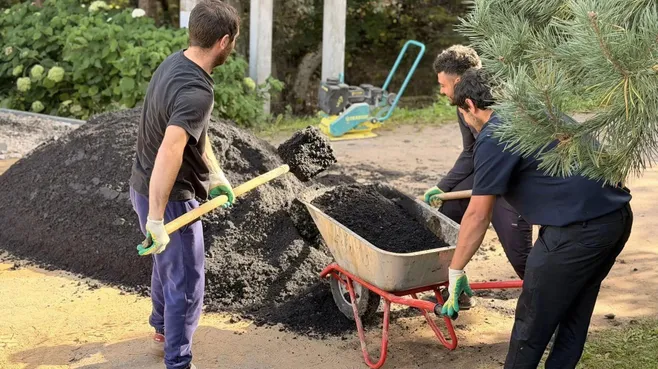В Рузском округе завершают обновление подхода к Дому культуры в Сытькове