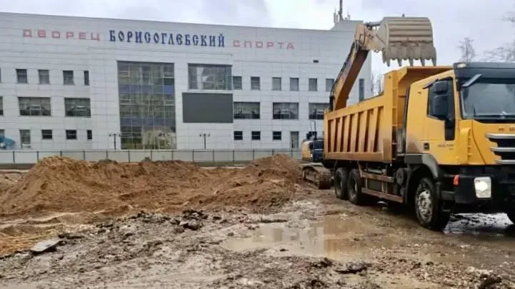 На площадке строительства ФОКа в Раменском округе начали устройство котлована