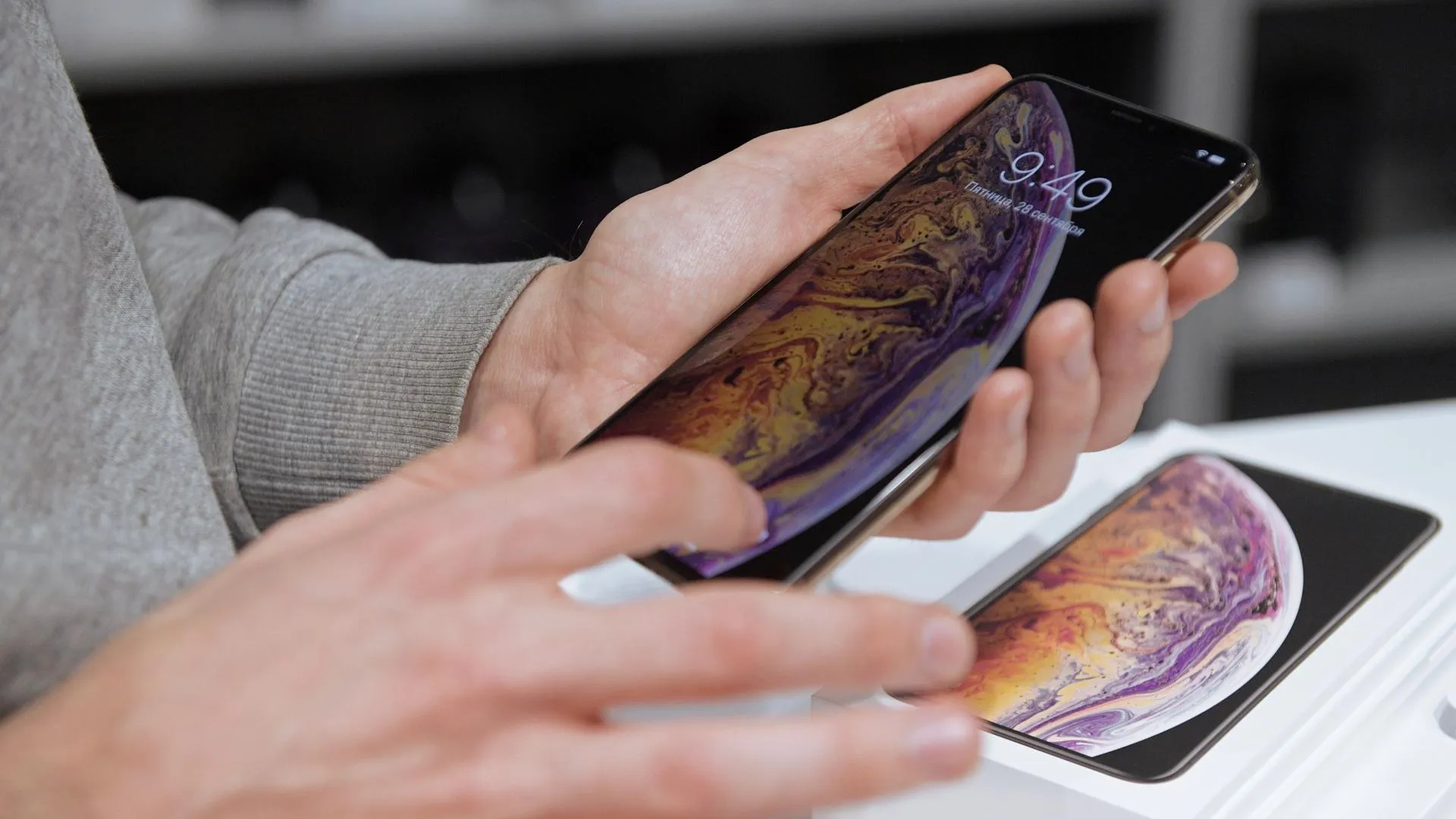 Глава Apple анонсировал снижение цен на iPhone