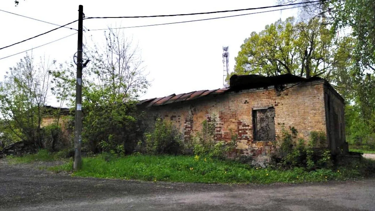 В Богородском округе снесли аварийное здание бывшего клуба