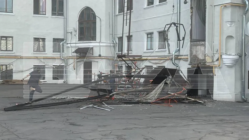 В Москве во время ремонта обрушилась шахта лифта