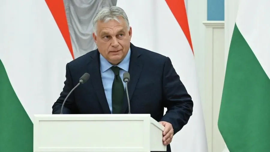 Орбан признался в хитростях в переговорах с Брюсселем