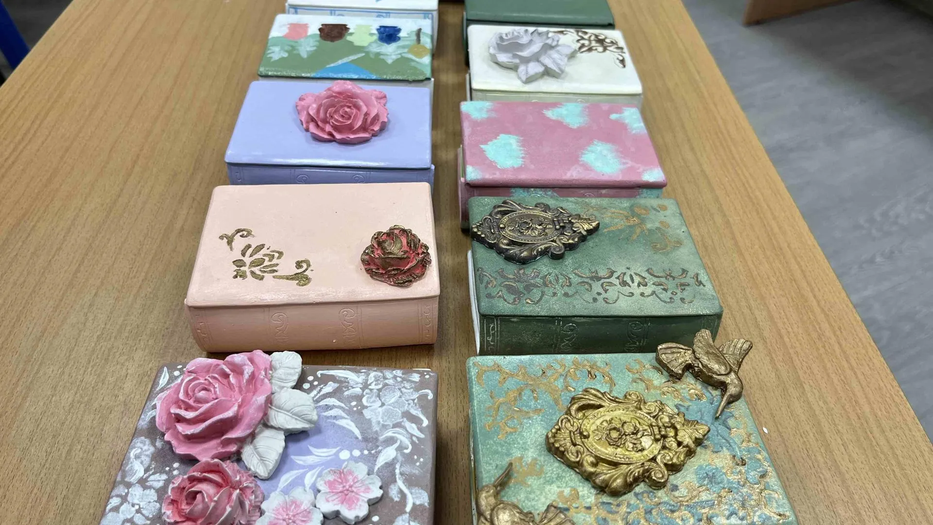 Студенты колледжа «Подмосковье» создали уникальные обложки ко Дню книгодарения