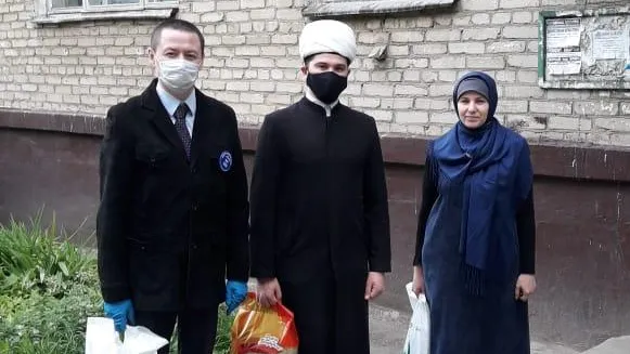 В Подольске мусульмане раздают продуктовые наборы малоимущим семьям и пенсионерам