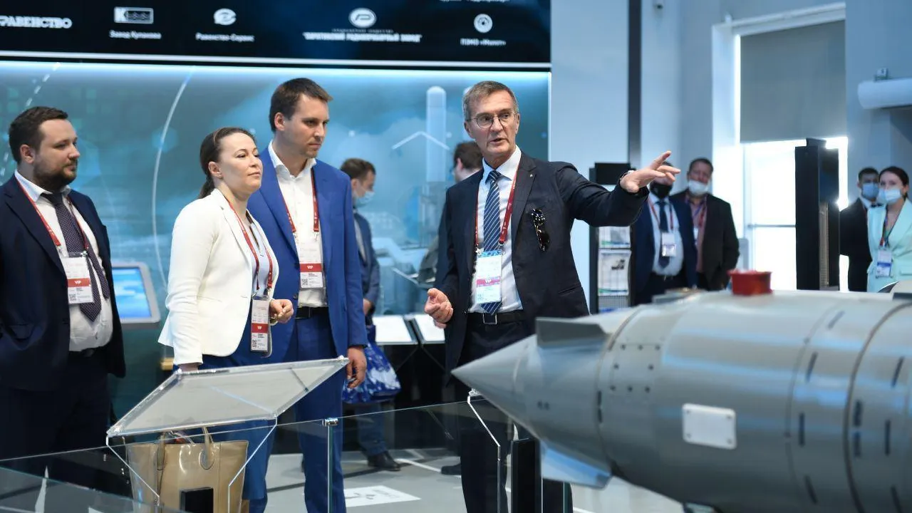 Подмосковные предприятия представили 6 стендов на форуме «Армия‑2020»