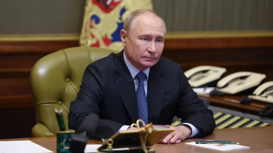 Путин: россияне поняли, что надежнее вкладывать деньги внутри страны