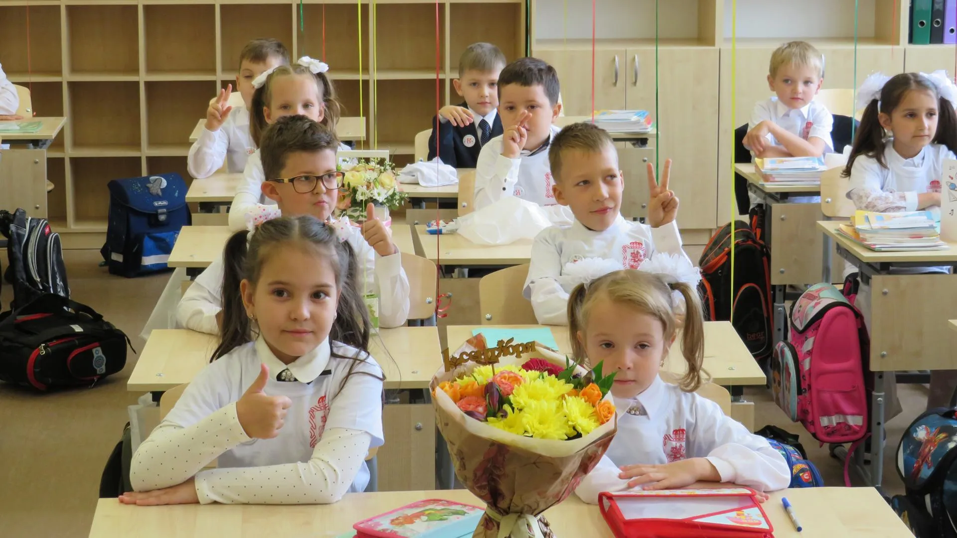 40 красногорских школьников отправились на отдых в центр «Орленок»