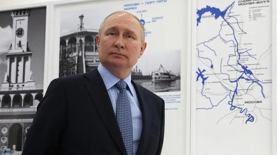 Путин назвал обновление парка городского транспорта в России важнейшей задачей