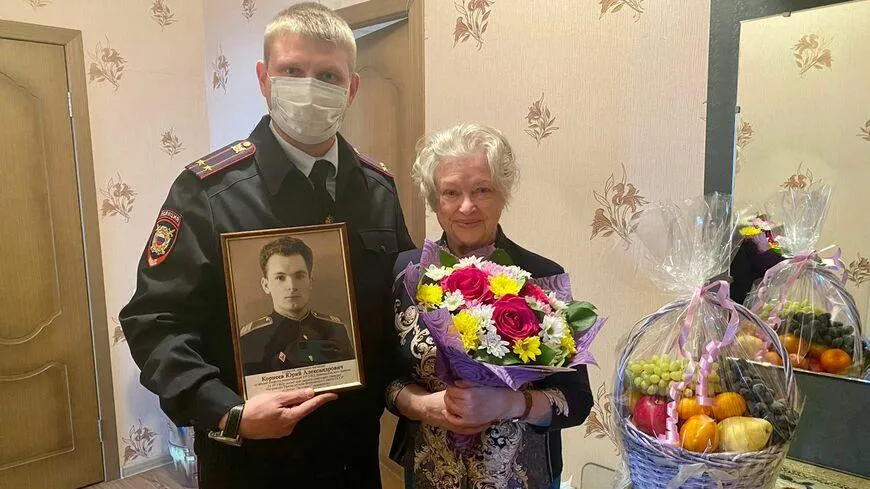 Полицейские Домодедова навестили ветеранов ОВД и семьи погибших сослуживцев