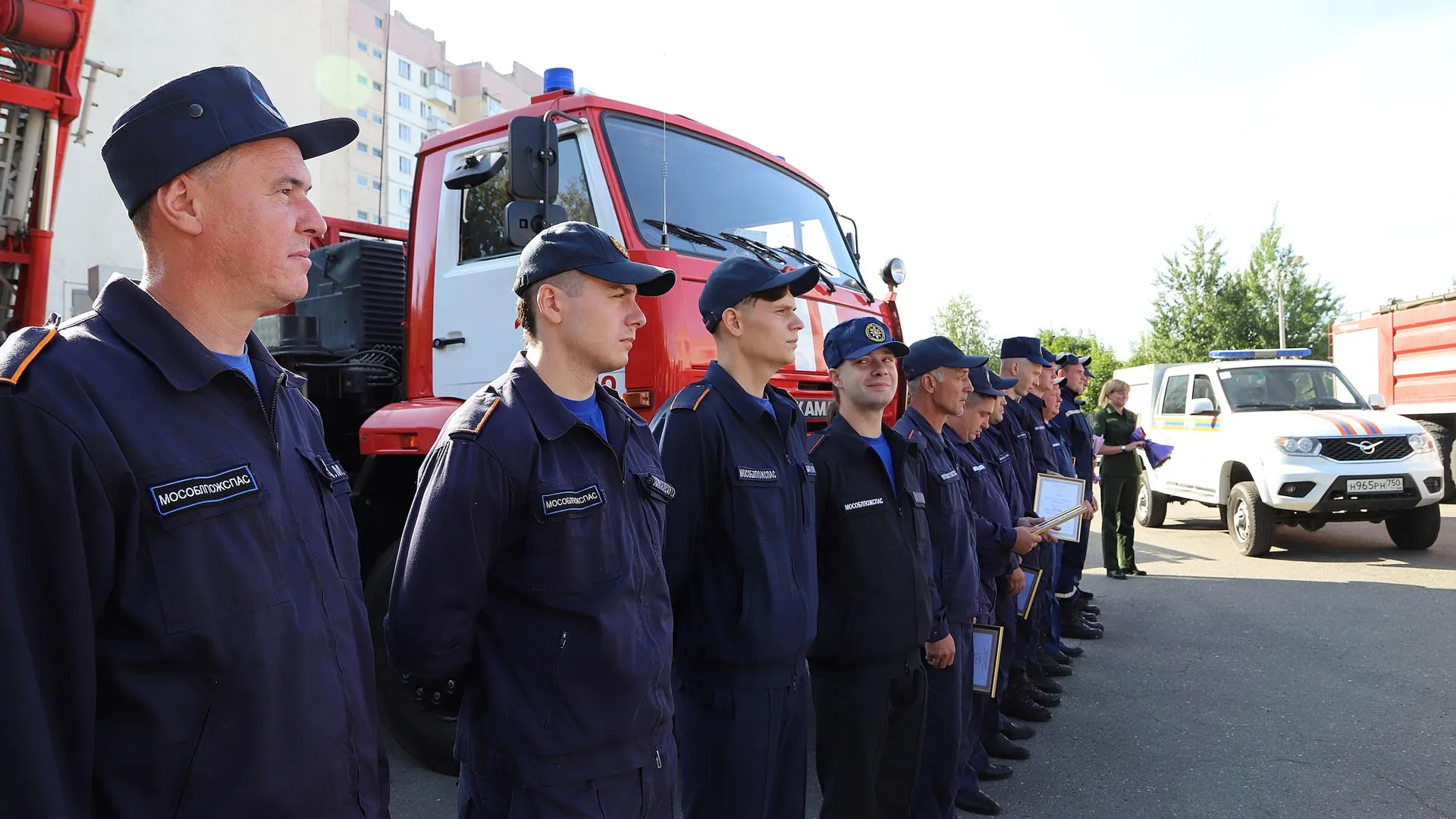 Глава Красногорска поблагодарил огнеборцев за тушение лесного пожара