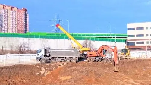 В ЖК «Гусарская баллада» Одинцова начали разрабатывать котлован для строительства детсада