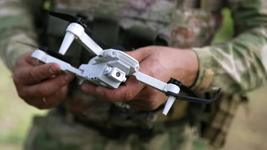 Минобороны опубликовало кадры поражения военных ВСУ операторами FPV-дронов