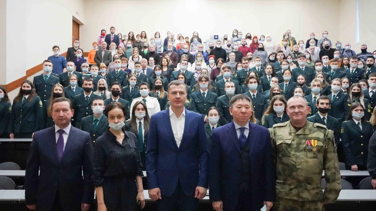 Глава Люберец принял участие во встрече участника СВО со студентами Таможенной академии