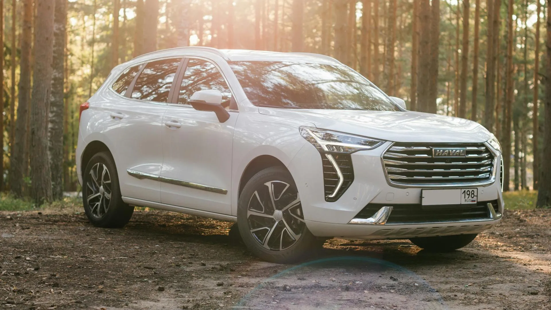Россиянам объяснили рост цен на китайские авто сложностями с платежами