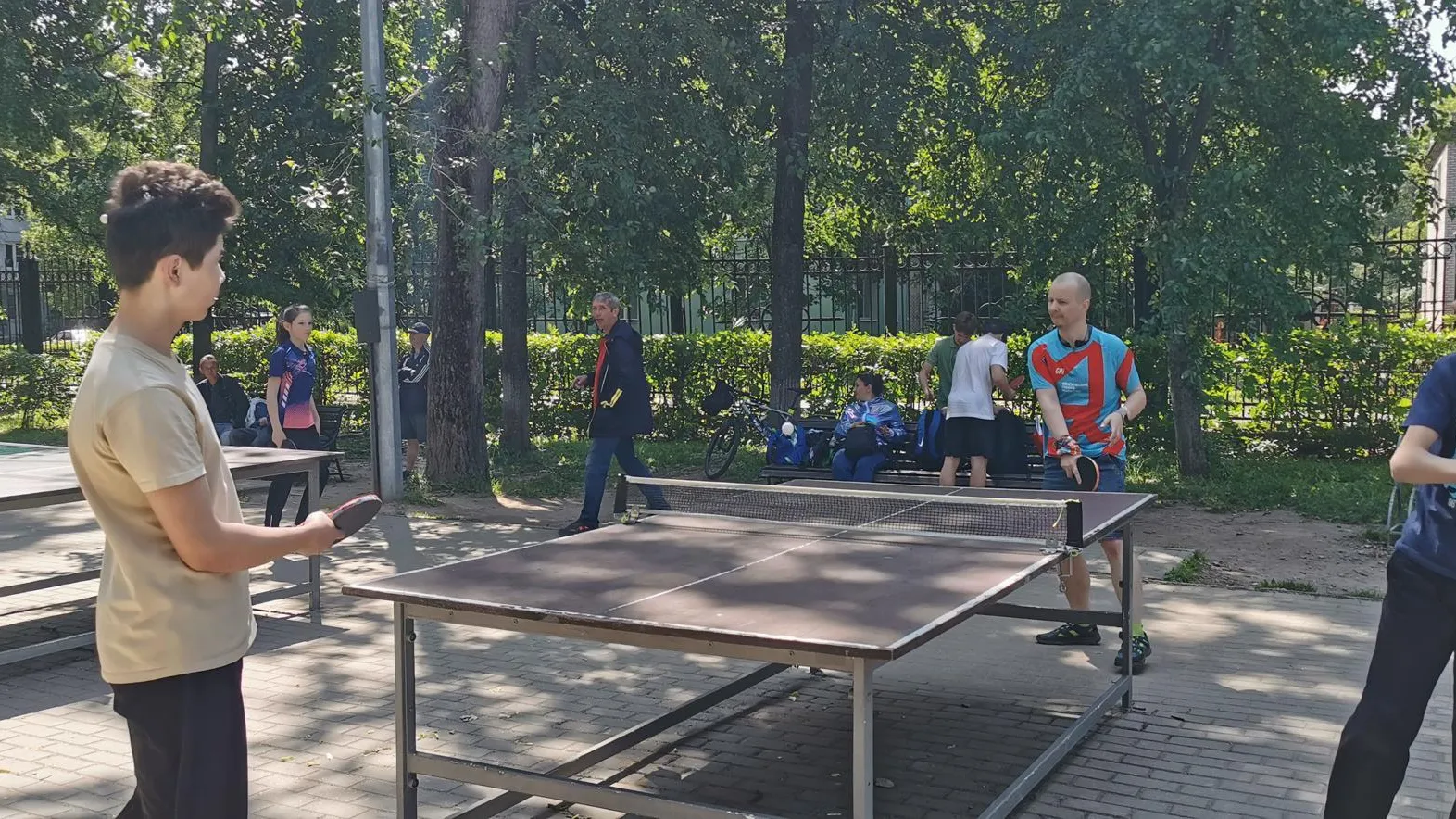 Турнир по настольному теннису провели в Королеве в честь Дня России