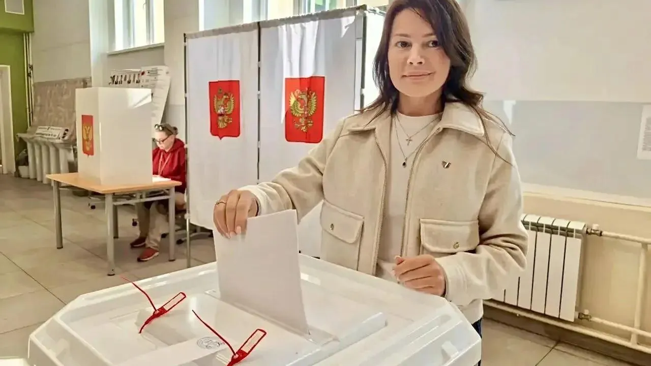 Исполнительный директор Ассоциации ветеранов СВО Подмосковья проголосовала на выборах