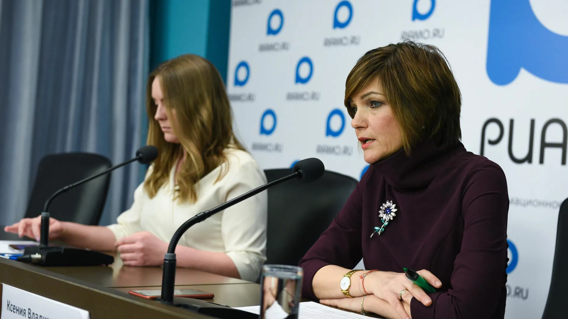 Мишонова навестит в больнице девочку, которую ранило выкинутым в окно мусором