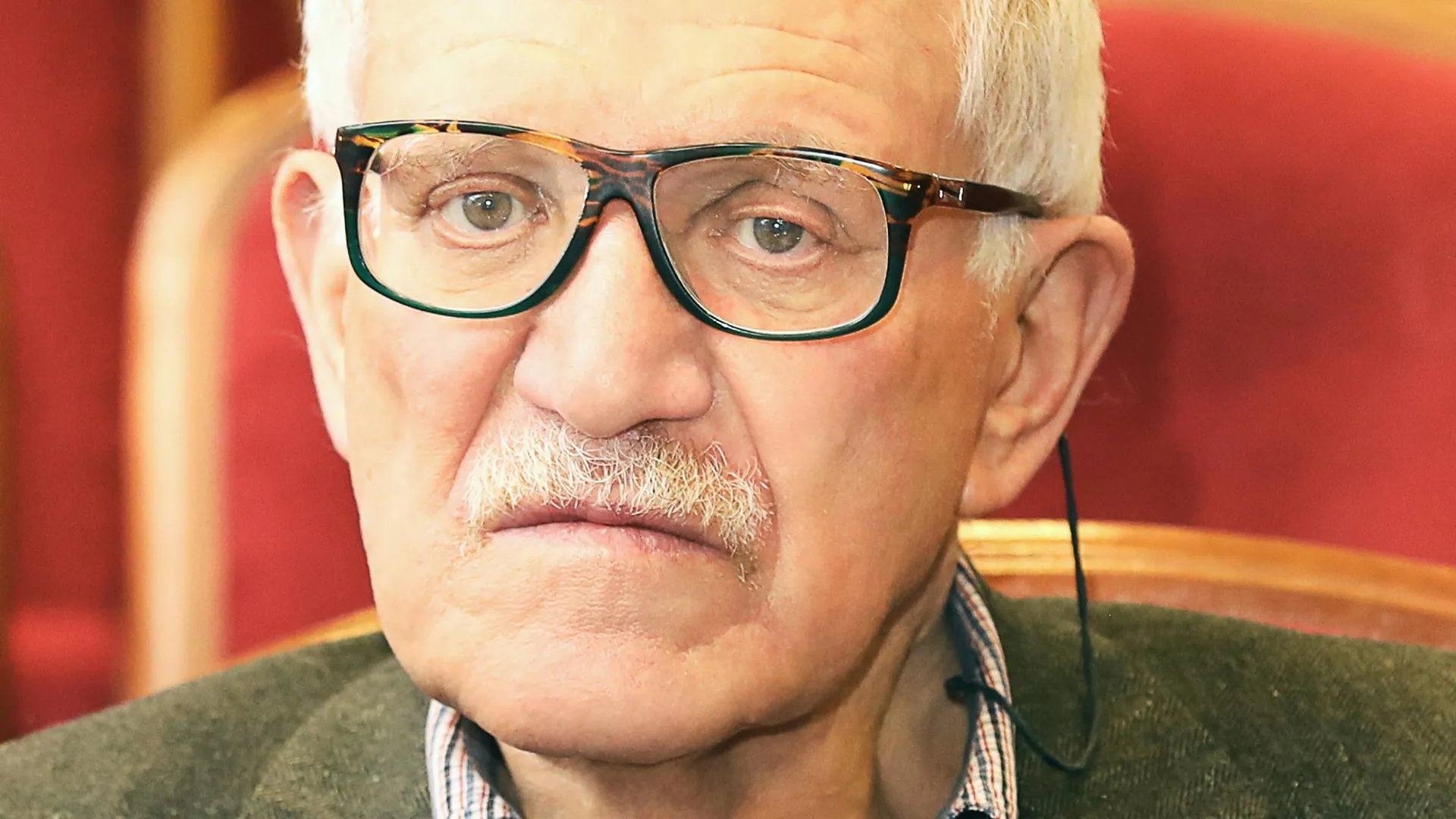 Самочувствие 92-летнего режиссера Александра Митты ухудшилось до критического
