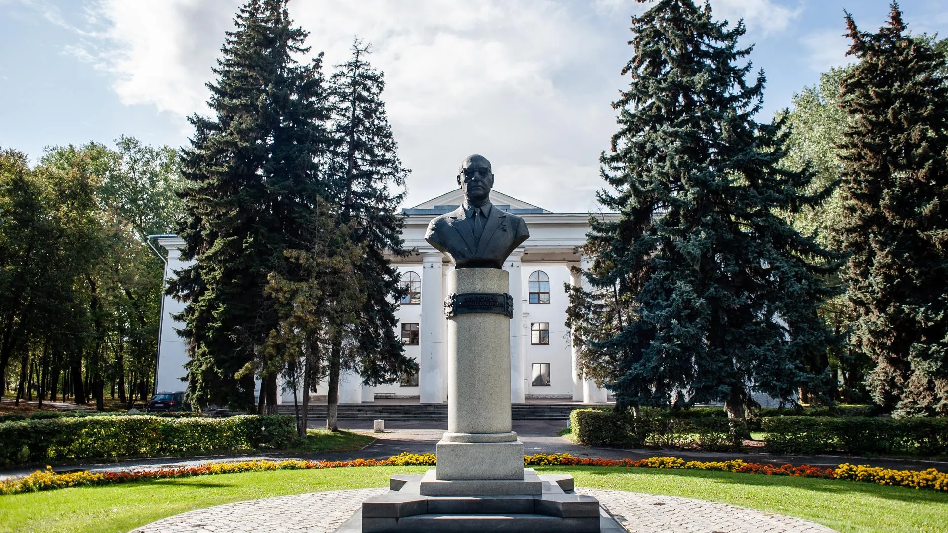 Специалисты разработают проект благоустройства сквера в Воскресенске