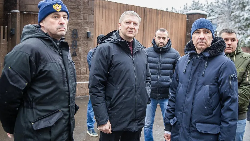 Андрей Иванов обсудил с жителями деревни Шульгино ремонт подъездной дороги