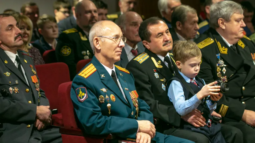 Мемориальную доску героям Афганской войны откроют на школе Подольска в четверг