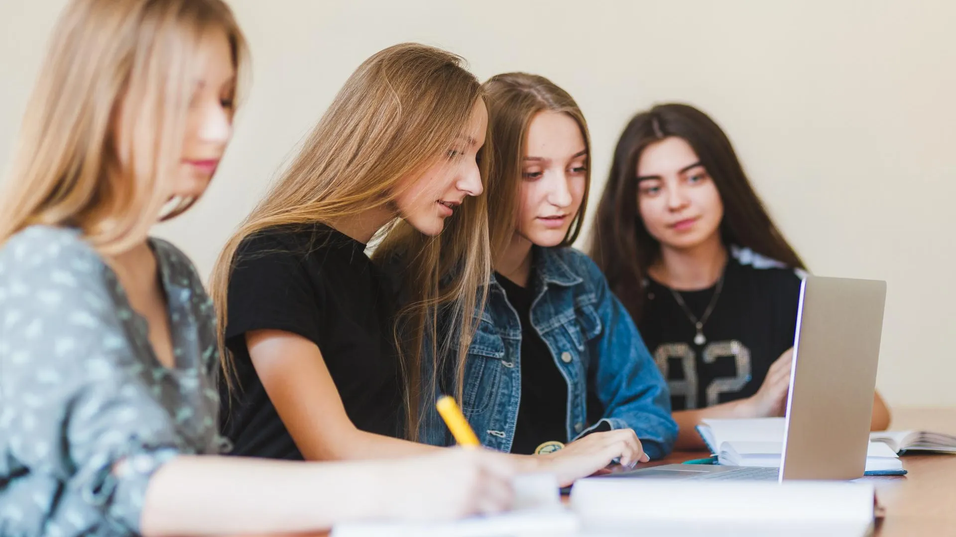 Бакалавриат не исчезнет из большинства российских вузов до сентября 2027 года