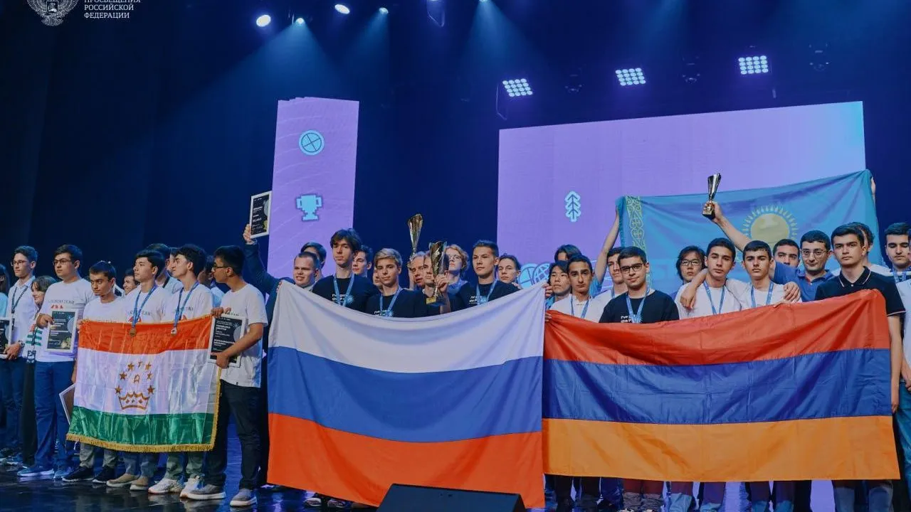 Школьники Подмосковья стали победителями научной физической олимпиады