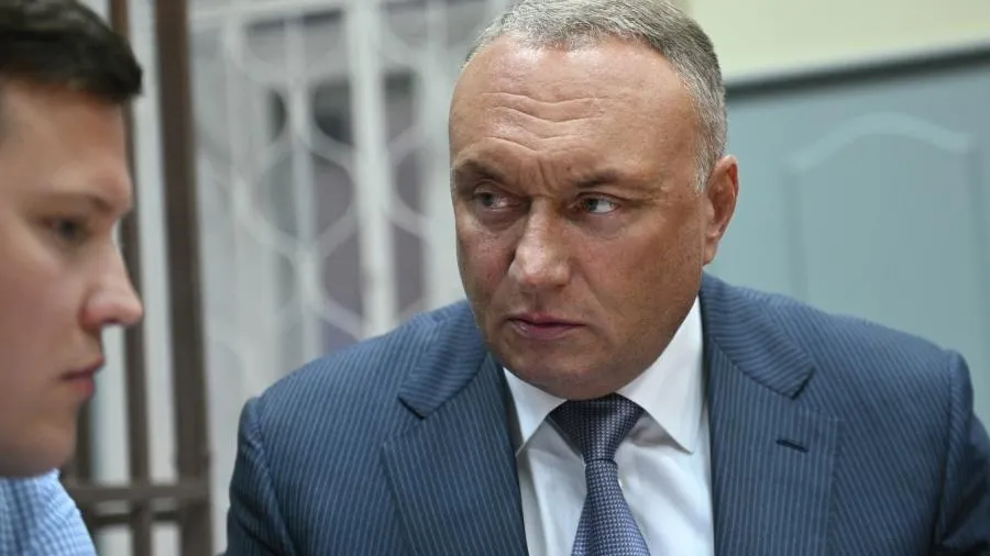 Сенатор Савельев заплатил за «убийство» Ионова в 10 раз больше растраченного им