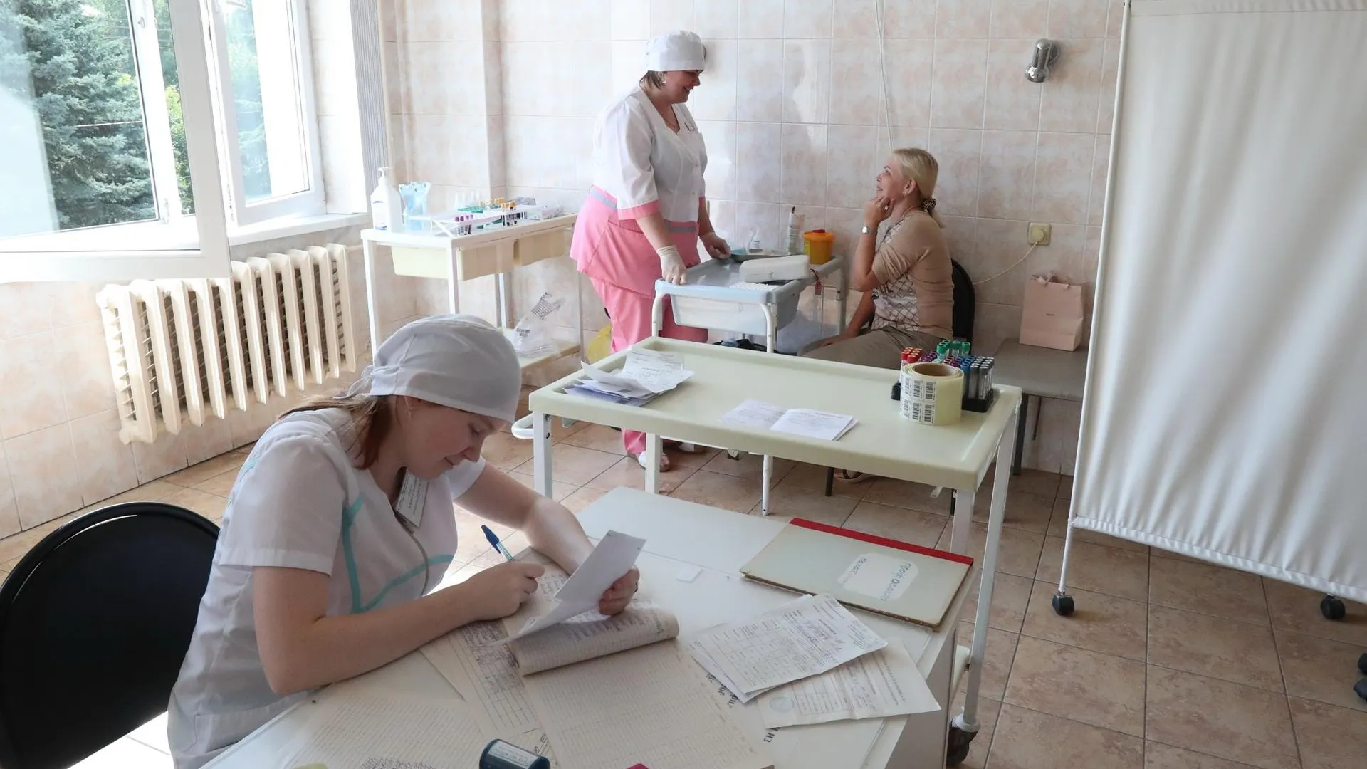 В женской консультации Красногорска возобновили плановый прием