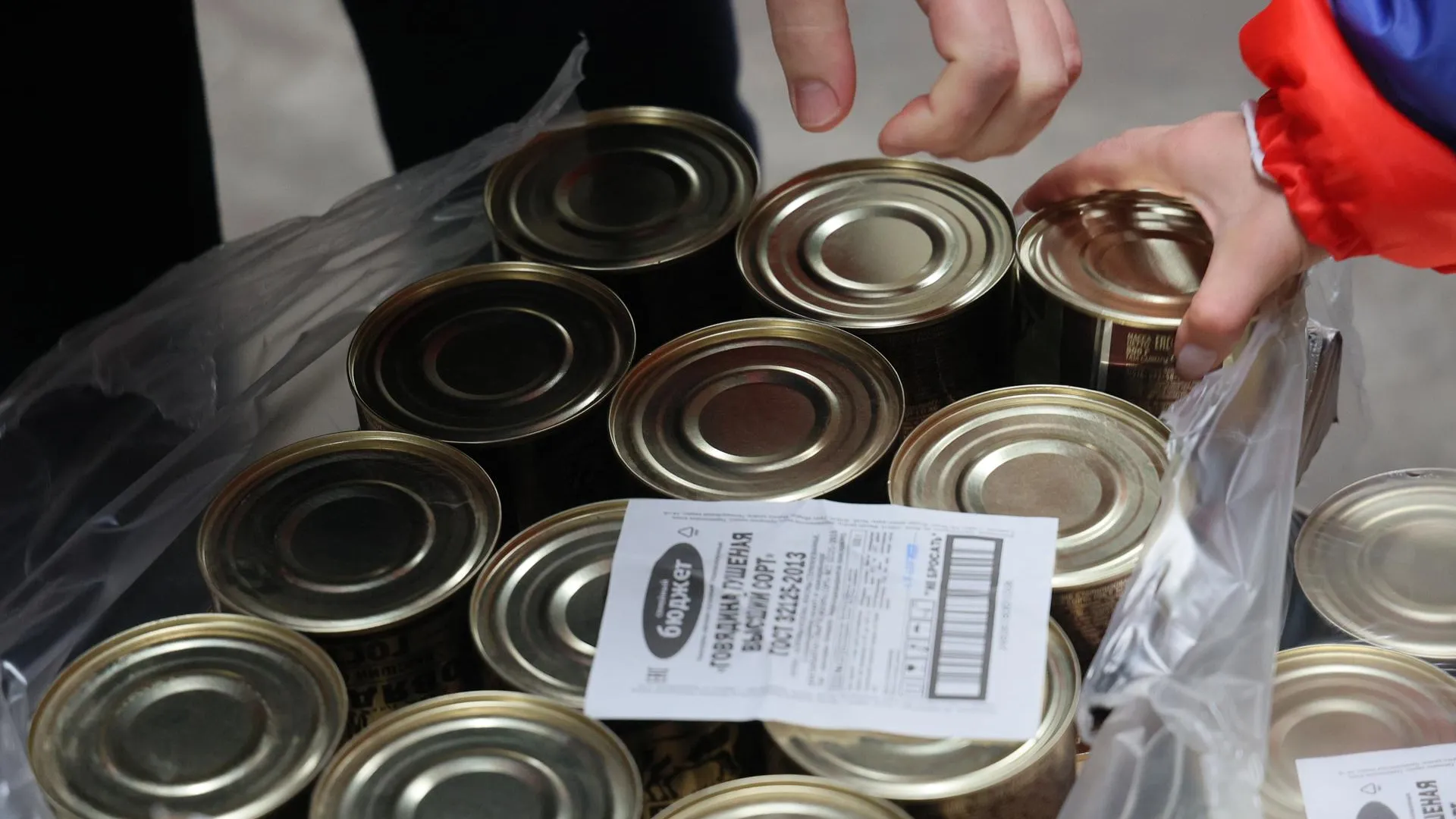 Паразитолог Бартули предупредил об опасности мяса дичи в консервах