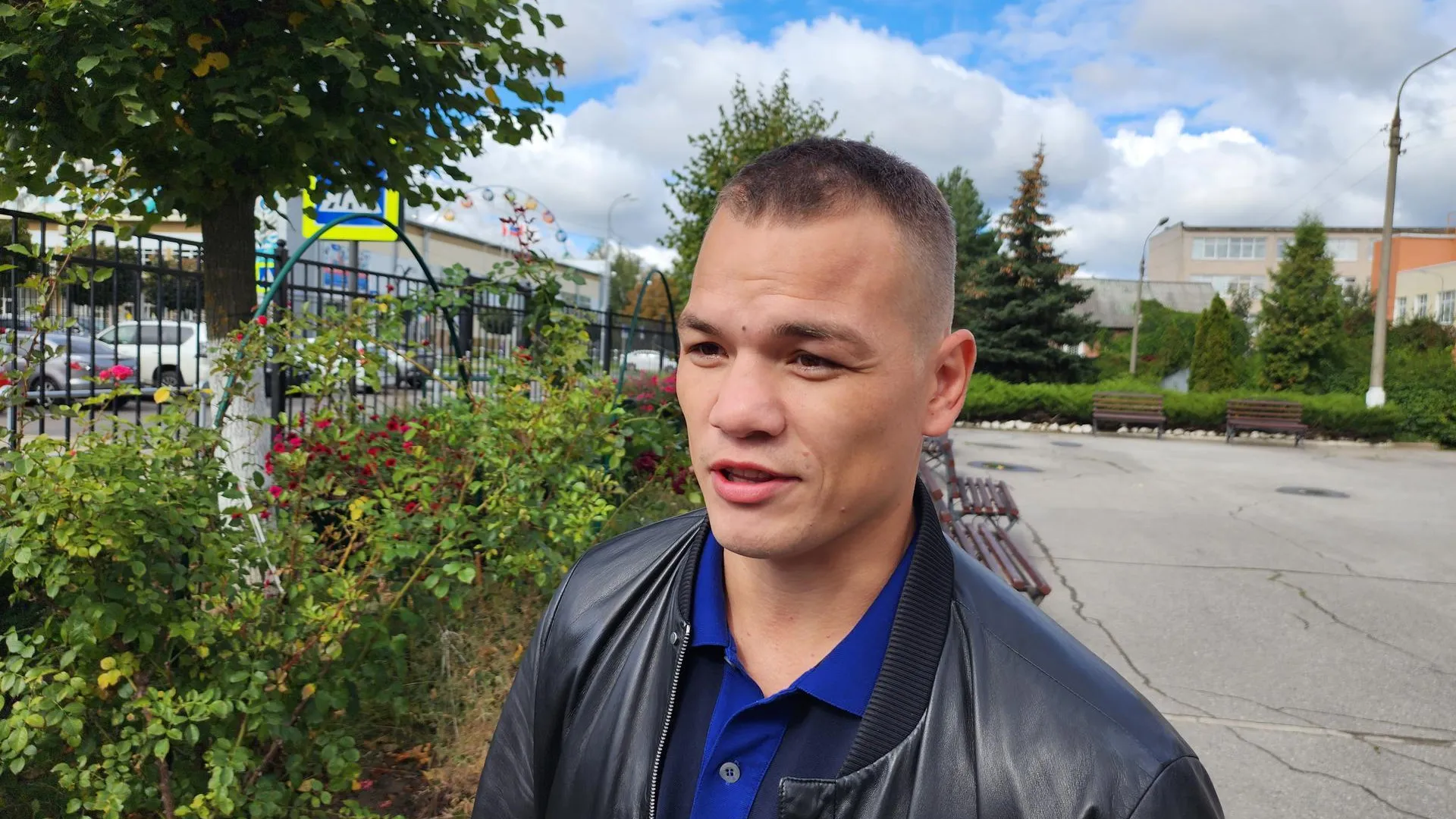 Чемпион мира по боксу Чудинов отдал свой голос на выборах в Серпухове
