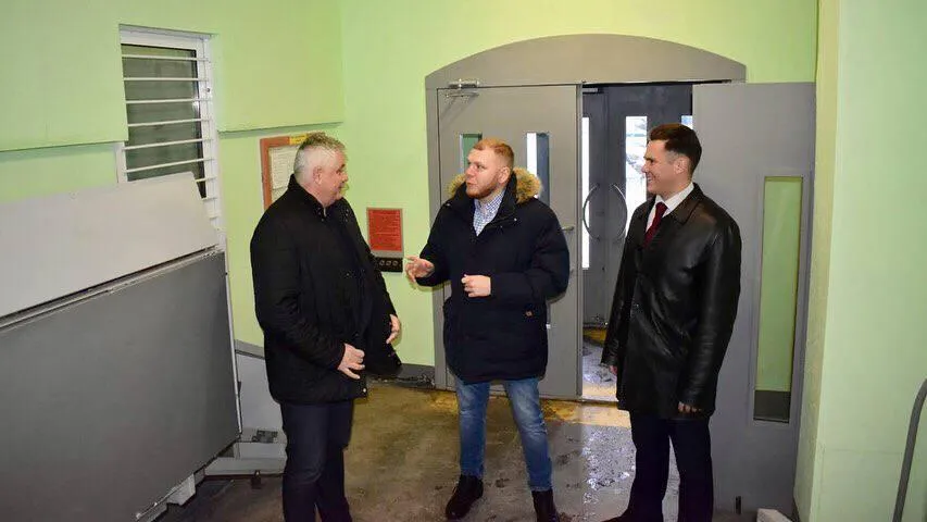 Качество ремонта подъездов дома и уборку улиц от снега оценили в Балашихе